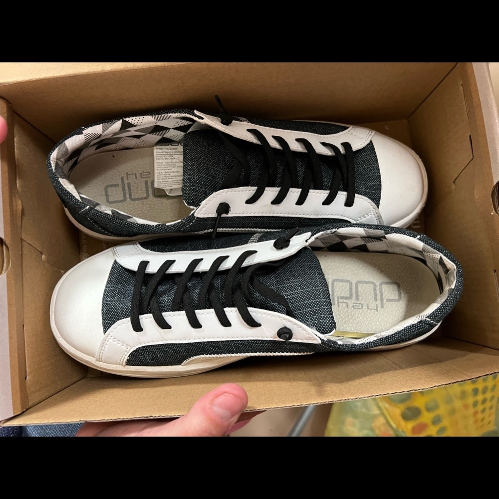 Hey Dude shoes size 11